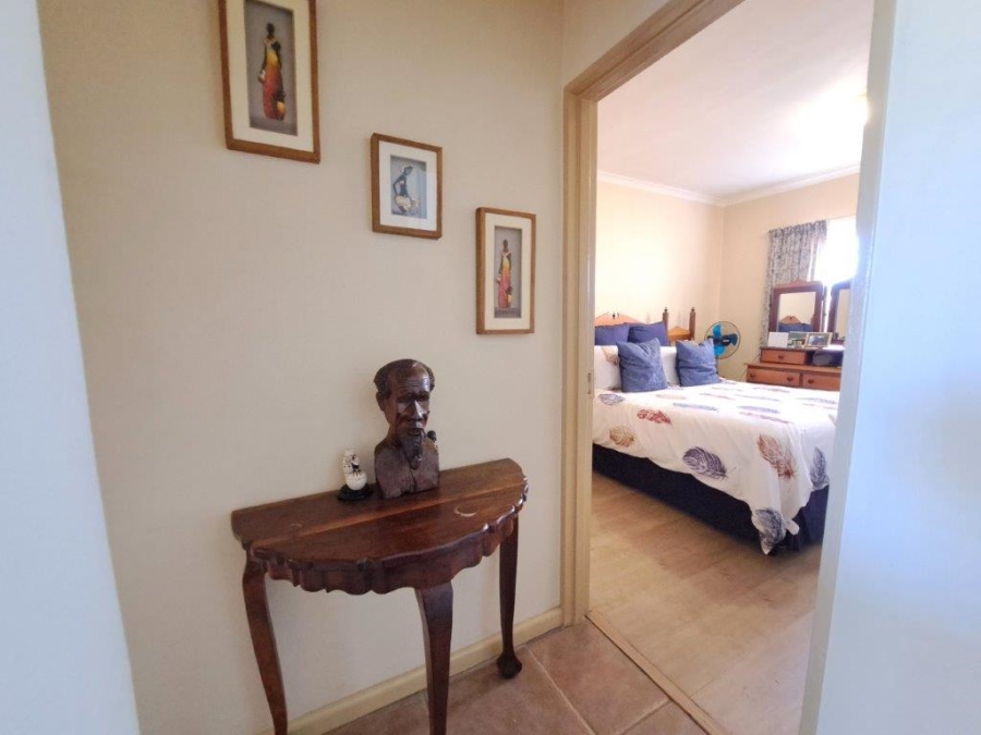 2 Bedroom Property for Sale in Gordons Bay Central Western Cape